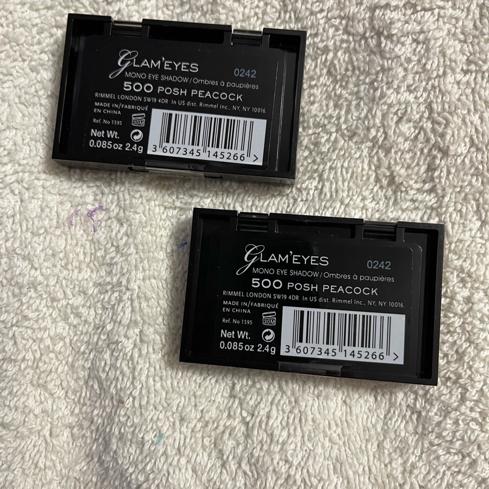 2.  New. Rimmel  London Posh Peacock blue  Powder Eyeshadow #500 NWT! - Picture 2 of 2